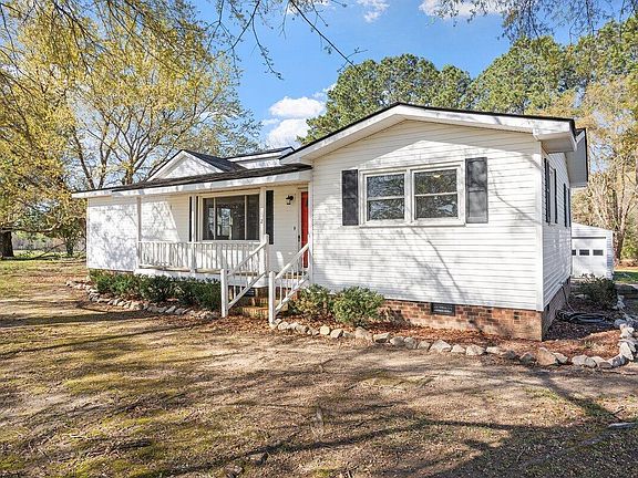 2nd image of 2 Howard Tant Rd