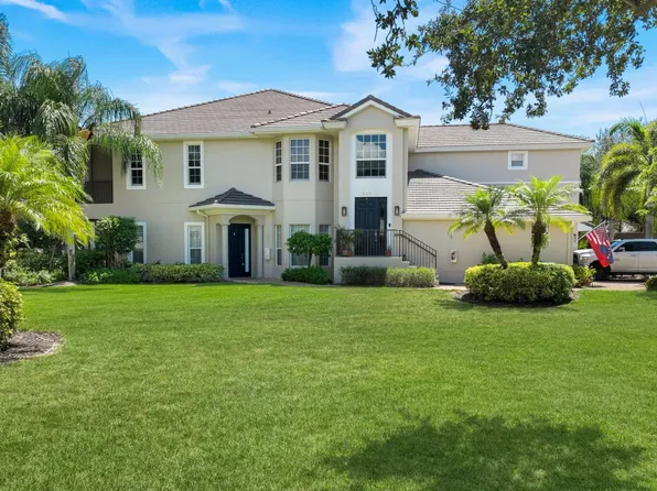 5021 Maxwell Cir, Naples, FL 34105