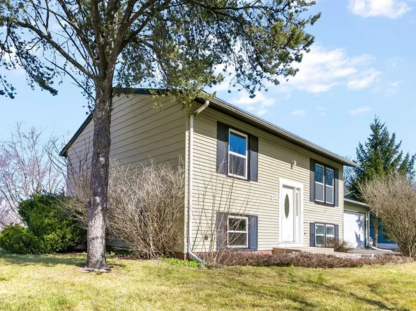 3690 School Dr, Country Club Hills, IL 60478