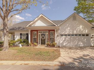 8603 Bookwalter Ct, Charlotte, NC 28277