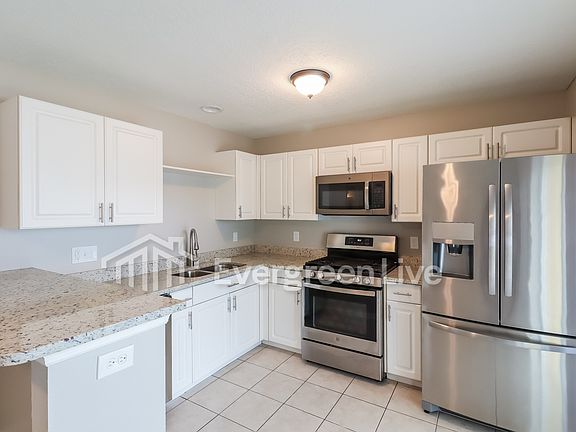 5th image of 330 Summer Sails Dr