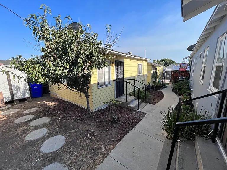 2233 L St — Photo 8
