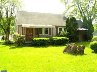158 N Canal St, Leesport, PA 19533