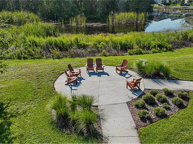 8309 Crescent Oaks Dr — Photo 44