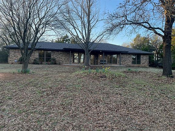 2nd image of 1201 Rolling Hills Dr