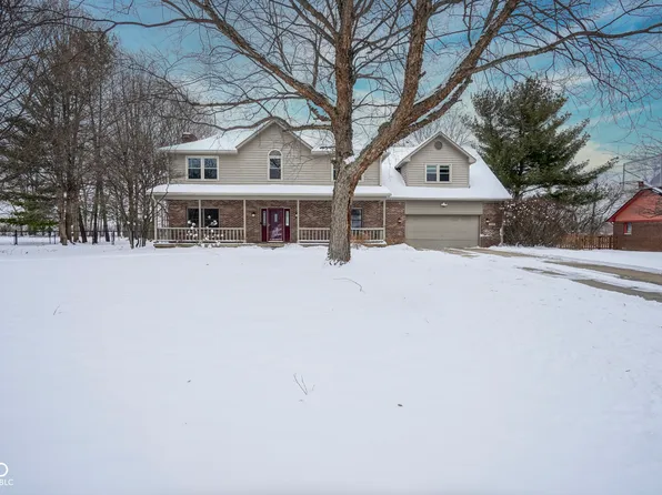 5484 W Rockway Dr, New Palestine, IN 46163