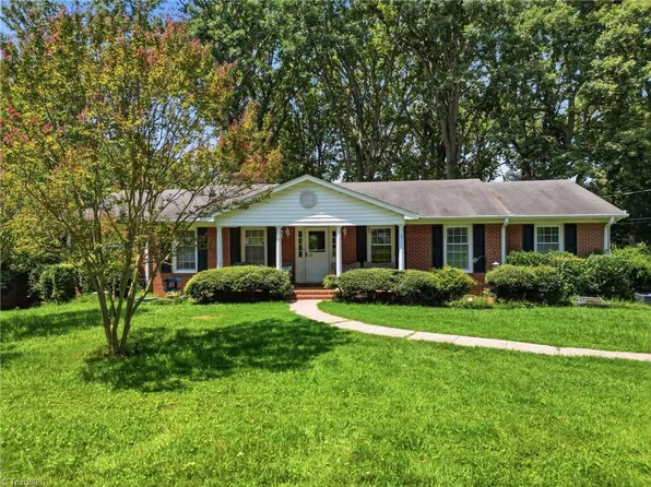 1131 Barclay Ter, Winston Salem, NC 27106