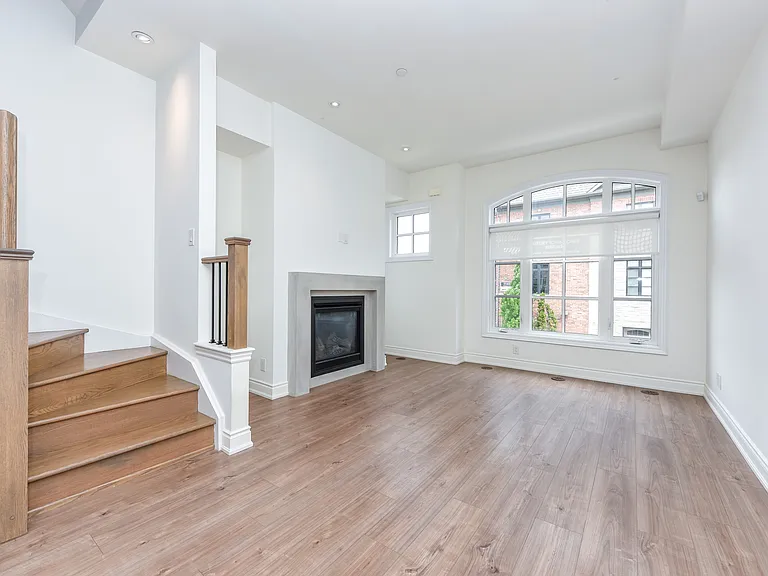 1145 Ossington Ave #D38 — Photo 10