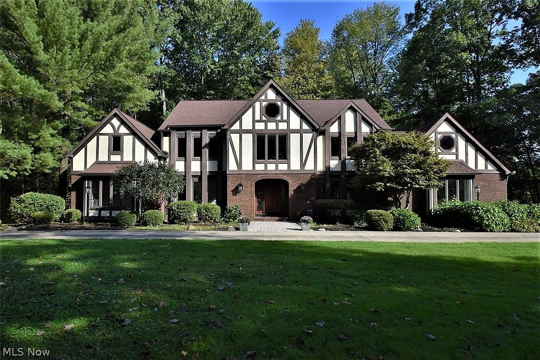 37415 Miles Rd, Moreland Hills, OH 44022 Zillow