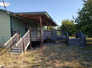 426 Cardinal Dr, Paige, TX 78659