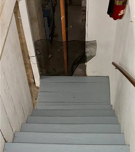 204 Lewis St — Photo 24