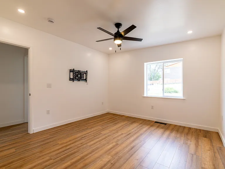 1322 Florida Rd #25 — Photo 21