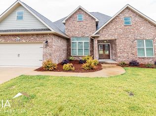 201 Sidney David St, Warner Robins, GA 31088