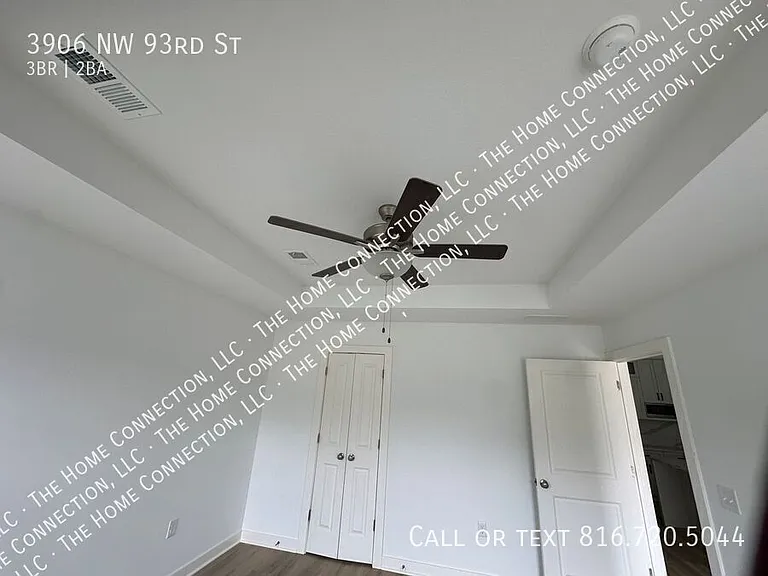 3906 NE 93rd St — Photo 20