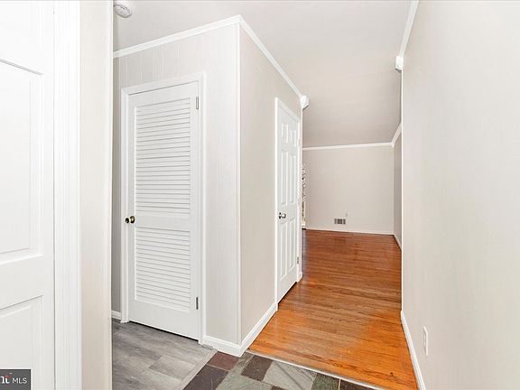 5th image of 4297 Wendy Ct