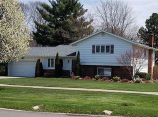 7305 Ames Rd, Parma, OH 44129