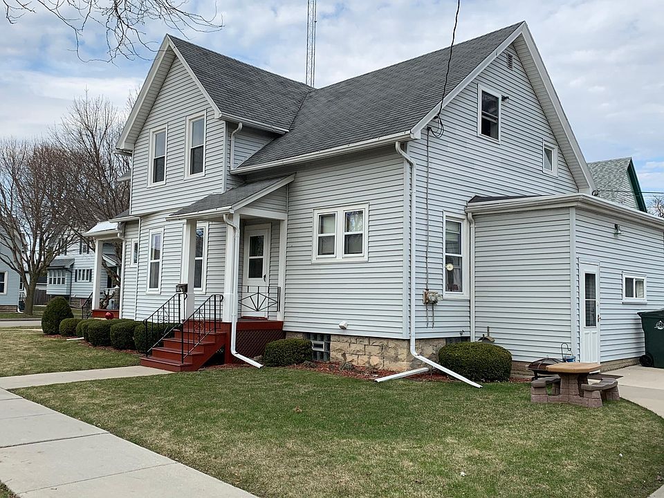 1st image of 70 E 11th St #1
