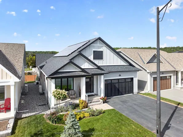 80 Cabin House Rd, Westport, ON K0G 1X0