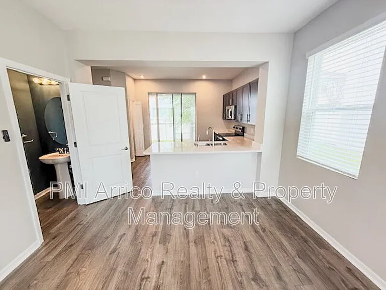 6334 Fairmont Ln — Photo 3