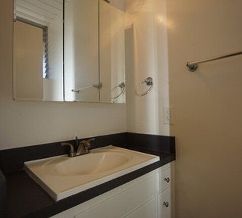 5th image of 3330 S Sepulveda Blvd APT 12
