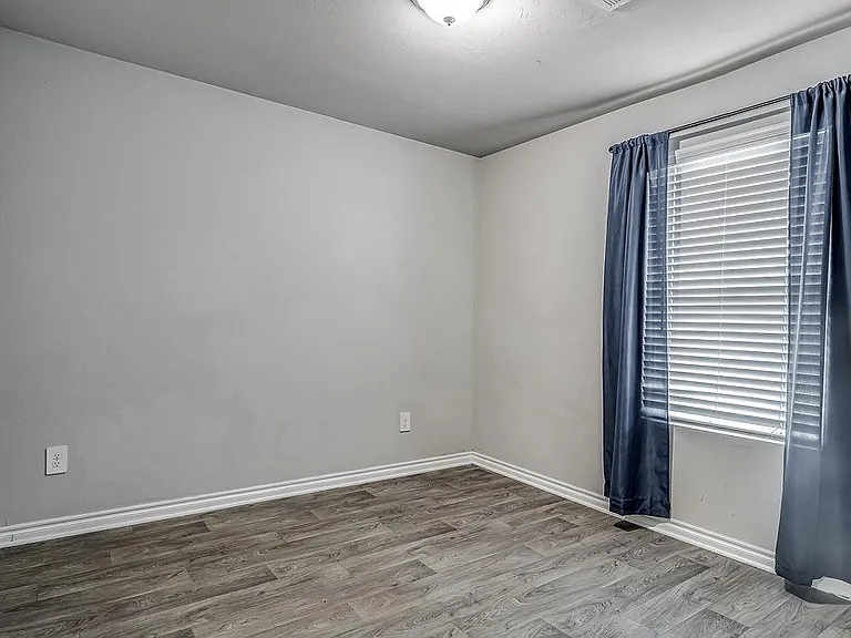 4405 Montage Blvd — Photo 30