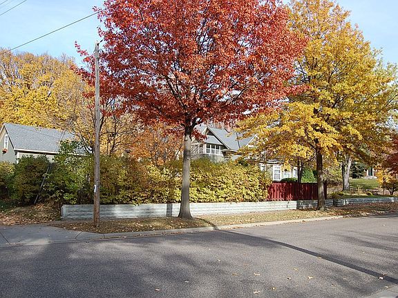 3rd image of 1449 Hythe St