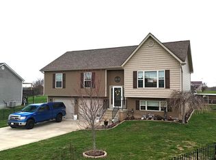 27 Reins Ct, Elizabethtown, KY 42701