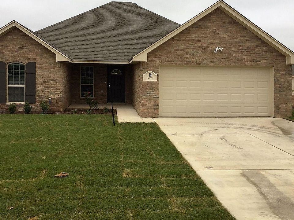 1st image of 12 Nicci Ln