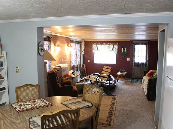 4th image of 218 Tamarac Dr