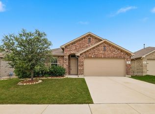 445 Pollyann Trl, Roanoke, TX 76052