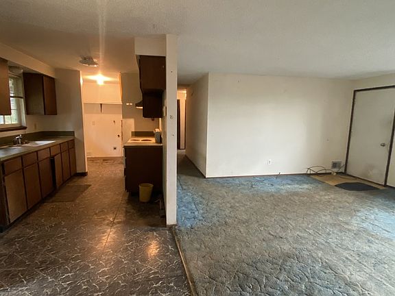 4th image of 1013 W A Ave