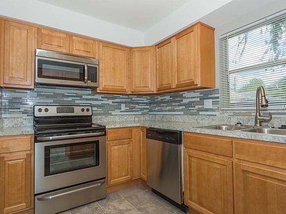 2nd image of 106 Saint Kitts Cir