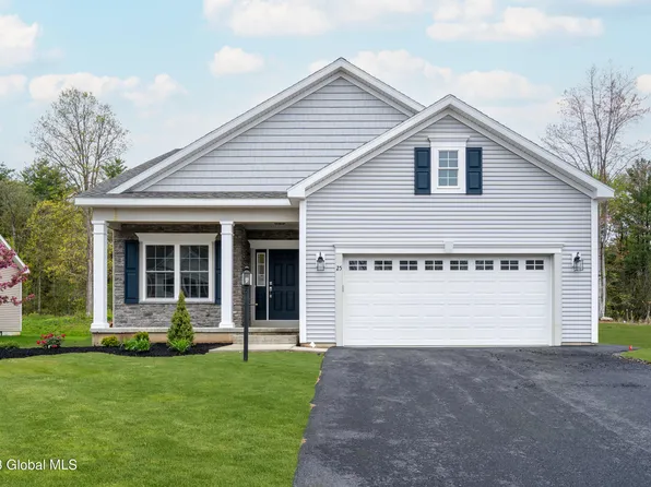 25 Bergen Place, Niskayuna, NY 12309