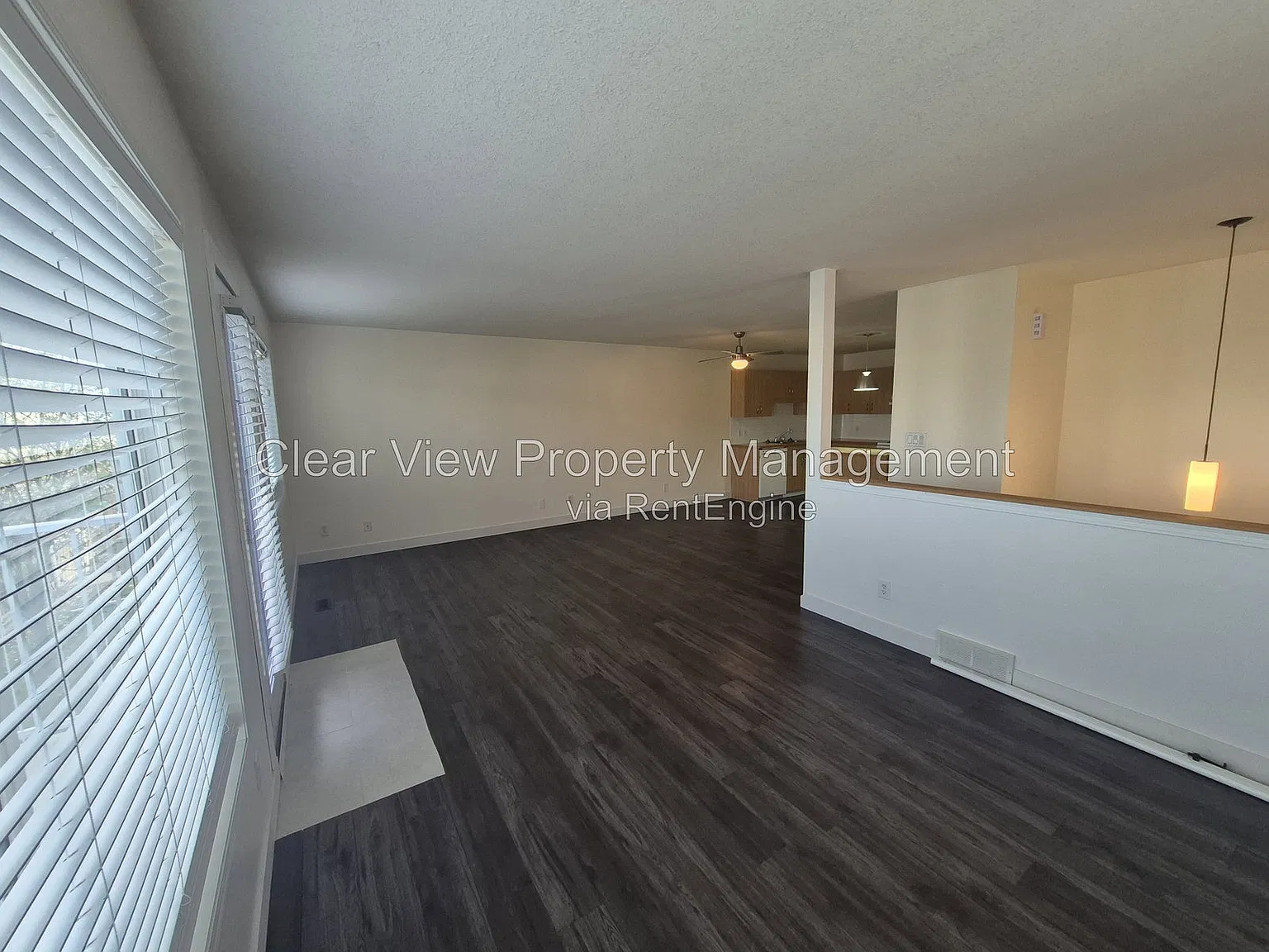 3 bed, 2.0 bath, 1200 sqft, $1,949 — Photo 3