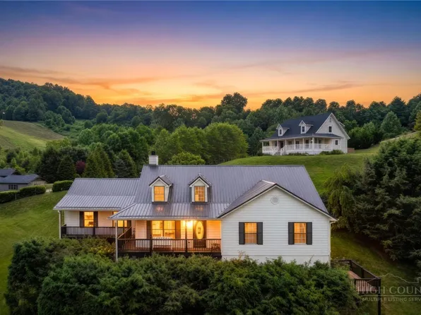 353 Woodbriar Drive, Sugar Grove, NC 28679