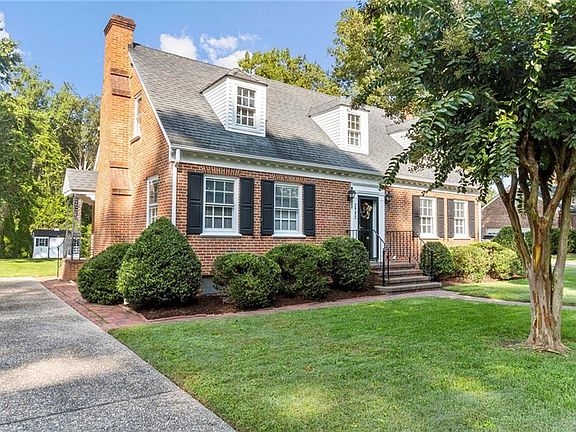 2nd image of 606 Mansion Dr