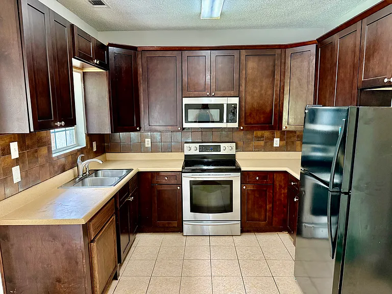 6700 Teresa Ln — Photo 6