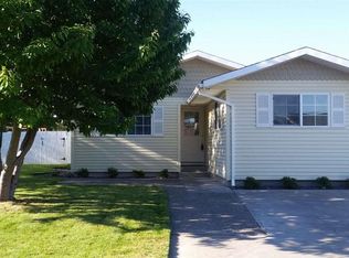 3317 W 3rd Ave, Kennewick, WA 99336
