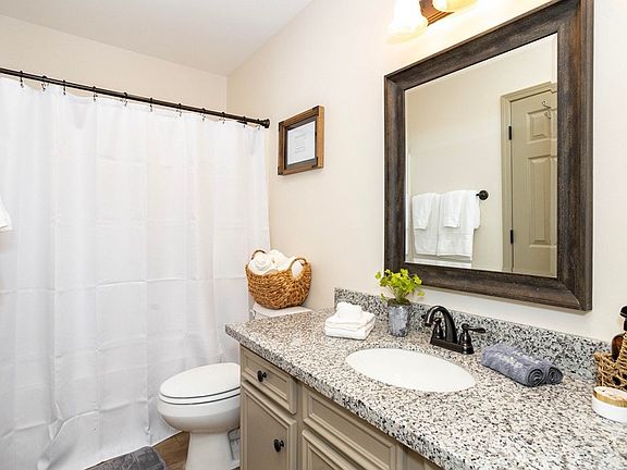 3rd image of 57945 Joffrion St #7