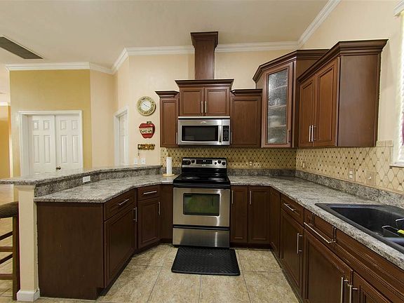 2nd image of 10548 NW 25th Ln