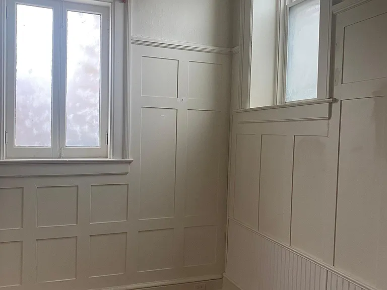 14 E Market St #12 — Photo 10