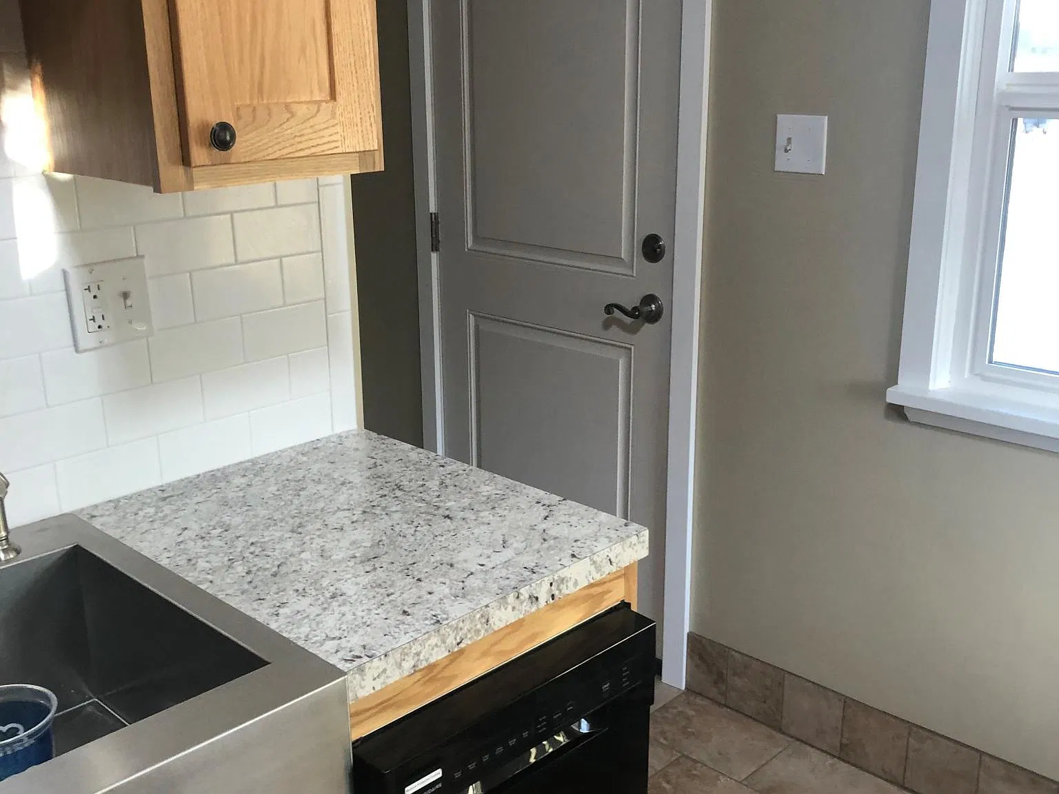 2 bed, 800 sqft, $1,100 — Photo 3