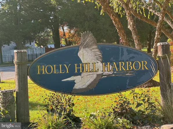 203 Holly Rd, Edgewater, MD 21037