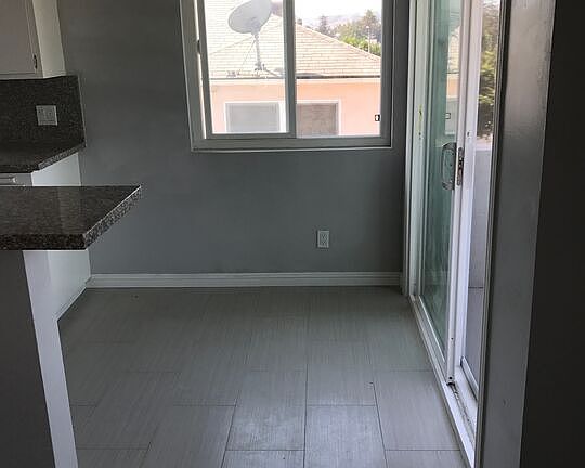 2nd image of 2018 S Longwood Ave APT 4