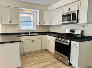 4865 N Kilbourn Ave #1, Chicago, IL 60630