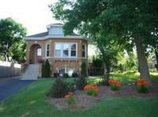 306 S Charleton St, Willow Springs, IL 60480