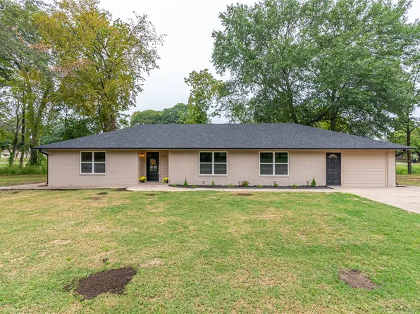 509 N 26th St, Van Buren, AR 72956