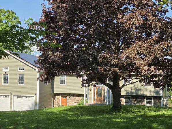 156 Covey Road, Westford, VT 05494