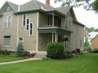 1824 Colfax St, Blair, NE 68008