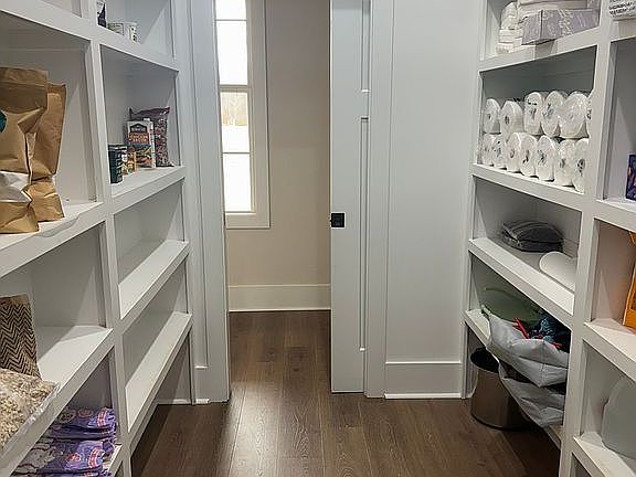 5th image of 22060 Shipley Hollow Rd